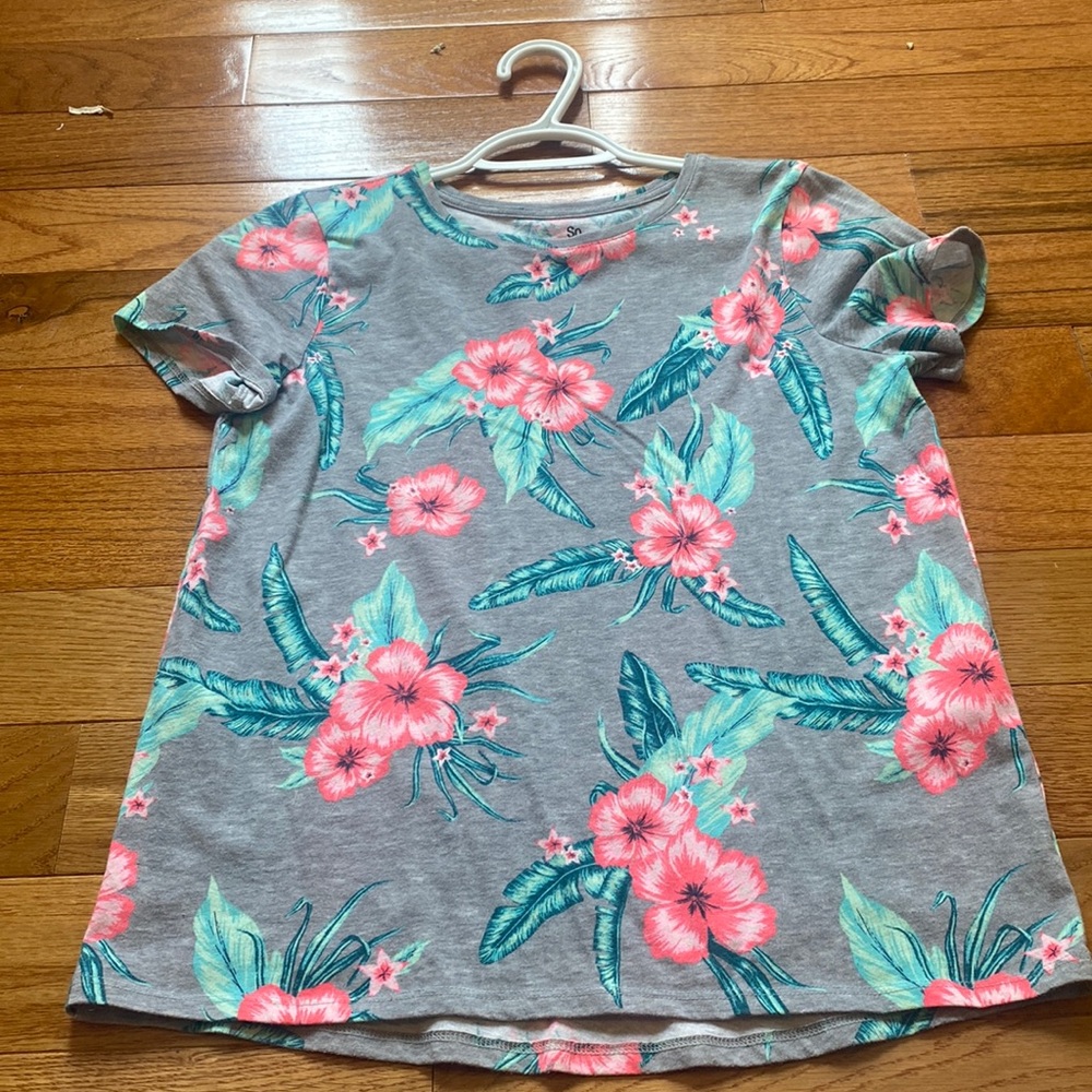 Floral kids t-shirt